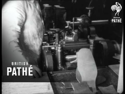 download lagu mp3 mp4 Pavement Shoes, download lagu Pavement Shoes gratis, unduh video klip Pavement Shoes