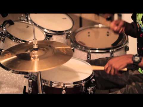 ISAAC CARREE--IN THE MIDDLE (C-DUB REMIX )