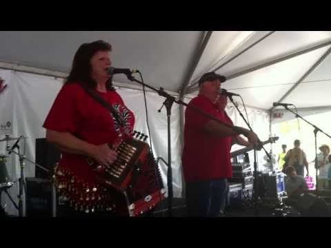 Sheryl Cormier and her Cajun Sounds - Ouvre Cette Porte