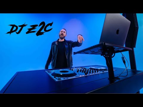 Zacch Williams (DJ Z2C) | Wedding + Event DJs | PARADOX PRODUCTIONS