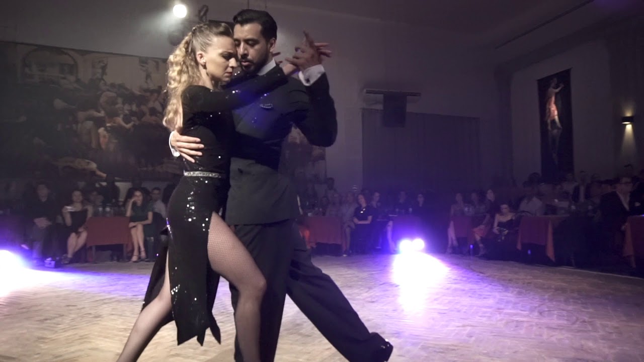 Zum por Flor Blanco y Facundo De La Cruz - Tango Salón Extremo