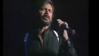 Engelbert Humperdinck - Quiereme Mucho &amp; Yours