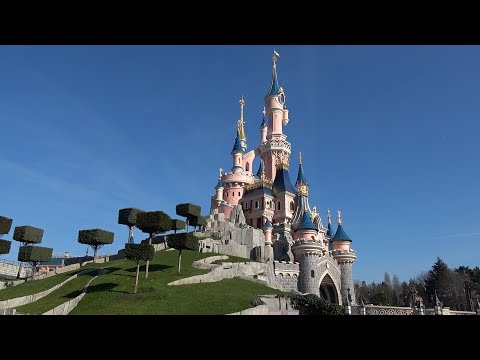 Disneyland Paris Main Street USA Walking Tour During 30th Anniversary with Decor & Atmosphere - 2022
