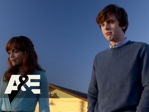 Bates Motel: Emma Tells Norman They Can't Date (Season 3, Episode 8) | A&E