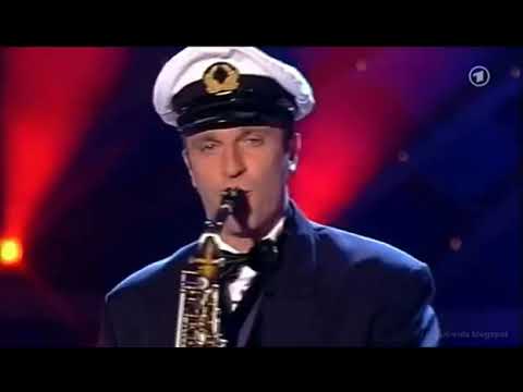 Captain Cook und seine singenden Saxophone bei Krone der Volksmusik - Ich danke Gott