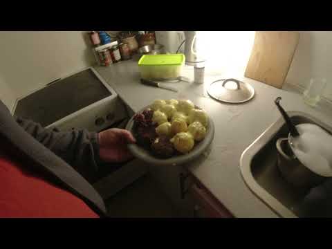 MongoTV_7811 - Min Aftensmad - Del 1 - HAKKEBØFFER Med KARTOFLER og BEARNAISESOVS