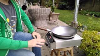 Seasoning a carbon steel wok on induction cooker
