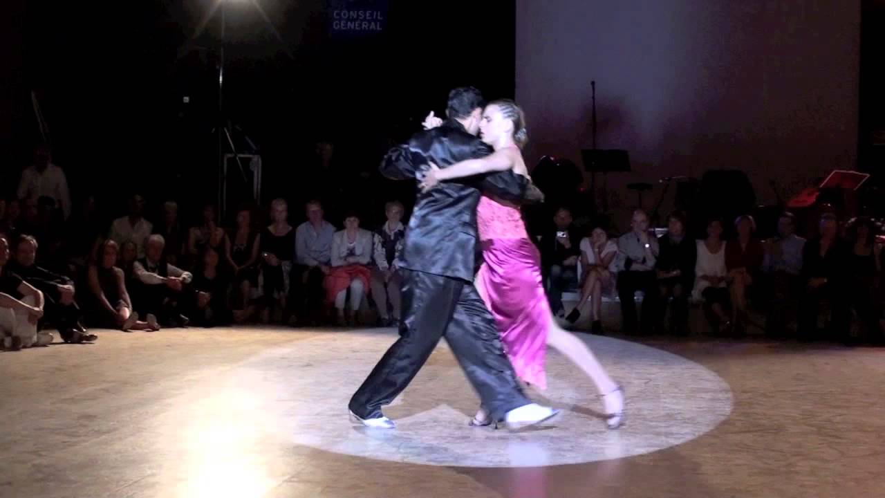 Julia y Andres CIAFARDINI