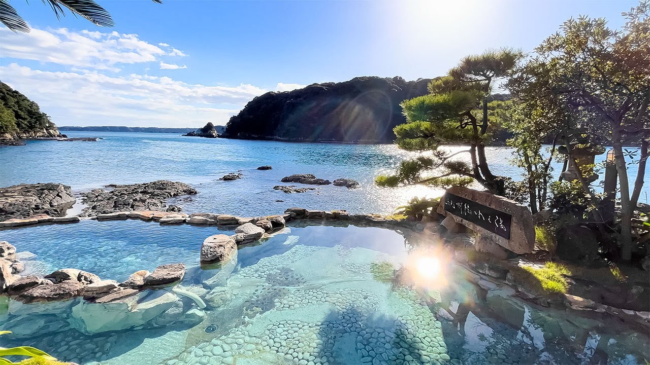 Staying at Japan's Beautiful Onsen Ryokan, Reached Only by Boat⛴ | Kumano-bettei Nakanoshima | ASMR