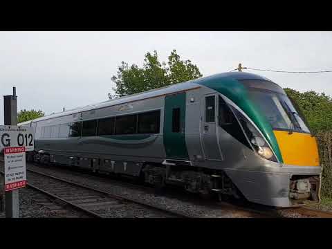 CIE 22000 Class Rotems (22229+22210) @ Barberstown Level Crossing Co. Dublin 19/5/2018