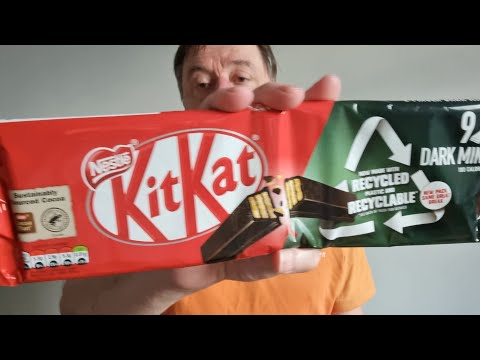 KitKat Dark Mint Review UK foodie