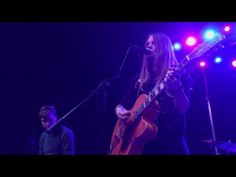 Sarah Shook & The Disarmers "Devil May Care"