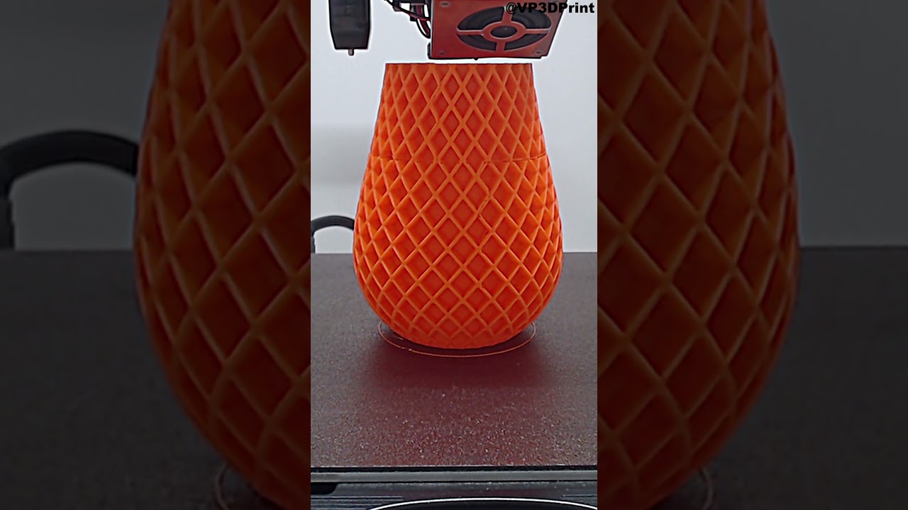 3D PRINTED Spiral Vase  -  3D Print time lapse