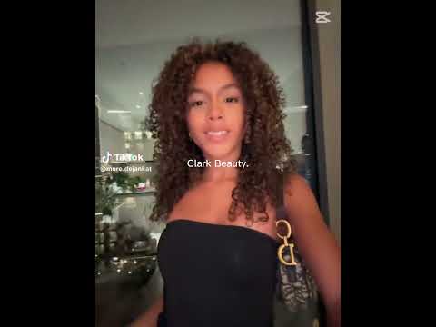 Clark Beauty. @kat_clark_ @latishaclark  DEJA CLARK
