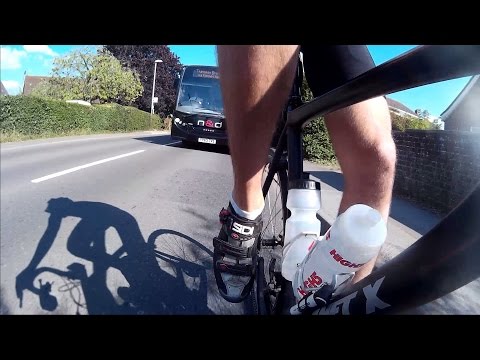 YX63ZVS - Tailgated By Bus Driver Who Didn't Want To Stop