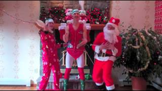 Bob & Trish juggle to Brave Combo's "Must Be Santa"