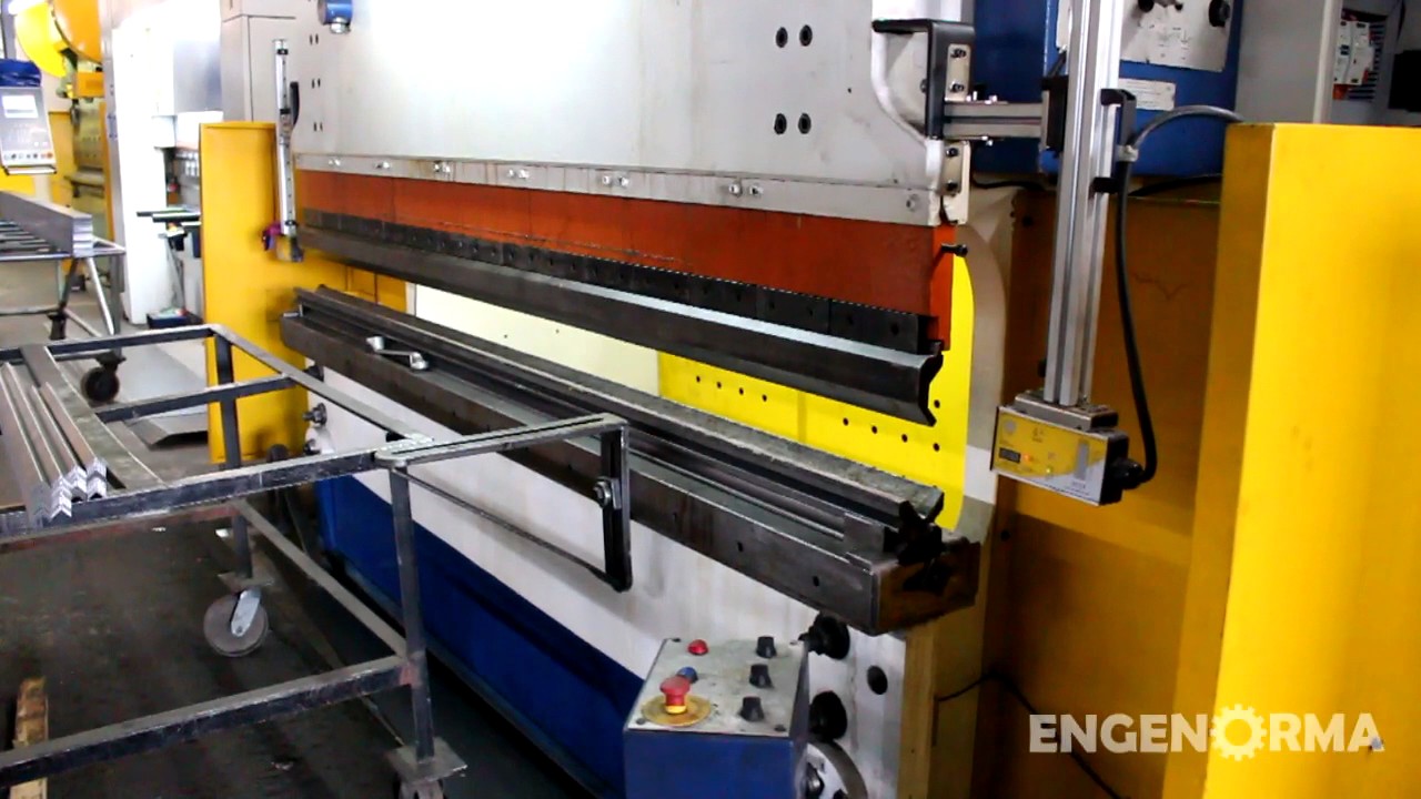 Adequação NR12 e retrofiting - Dobradeira Hidráulica