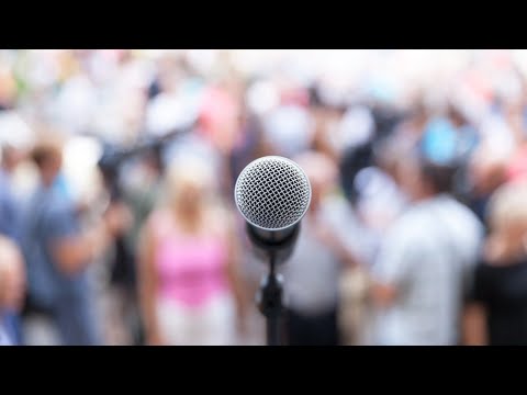 Singer Margaret Urlich dies aged 57