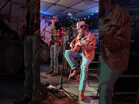 The Overpass - Ward Davis and Wes Shipp at Buck's