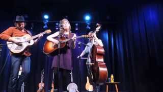 DSCN5854 The Stray Birds at the Isis -- Never for Nothing