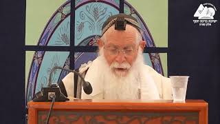 תפילין קודמים למזוזה | הרב אליקים לבנון | הלכות תפילין | 62 (ישיבת ברכת יוסף - אלון מורה) - התמונה מוצגת ישירות מתוך אתר האינטרנט יוטיוב. זכויות היוצרים בתמונה שייכות ליוצרה. קישור קרדיט למקור התוכן נמצא בתוך דף הסרטון