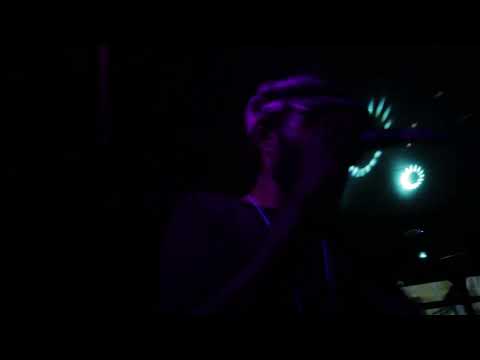 Simple Tasins ft JEPSONS CREW-KARANAS LEVA (Live @swing bar)