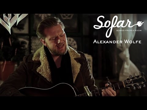 Alexander Wolfe - I Can't Get To Sleep | Sofar London