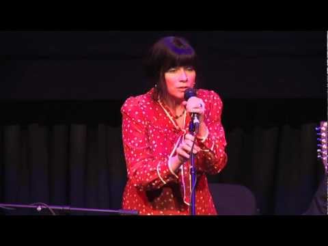 Cathy Jordan - Clip 1: In Curraghroe: Traditional Irish Music from LiveTrad.com