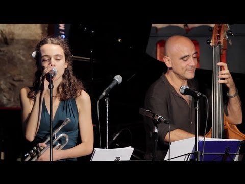 Laugh, clown, laugh ALBA ARMENGOU, JOAN CHAMORRO LA MAGIA DE LA VEU & JAZZ ENSEMBLE