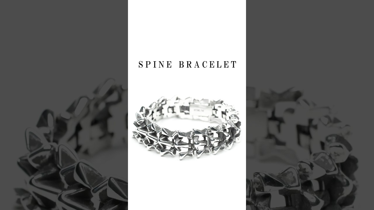 背骨モチーフのシルバーブレスレット