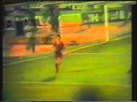 1982 (September 29) CSKA Sofia (Bulgaria) 2-AS Monaco (France) 0 (Champions Cup).mpg
