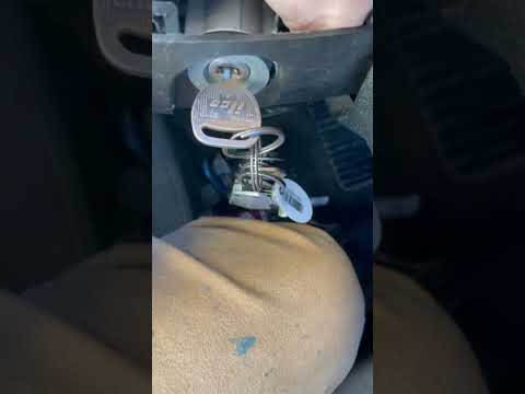 H3 Hummer key stuck in the ignition solution