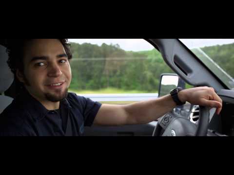 Need for Speed (Featurette 'Racing to Deleon')
