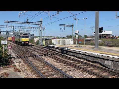 47830 working 4Z47 Didcot Milton Sidings to Southampton passing Didcot 26/04/22