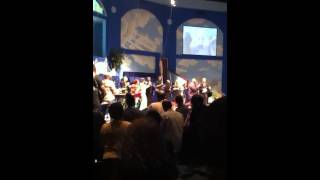 James Fortune singing go tell it on the mountain live!