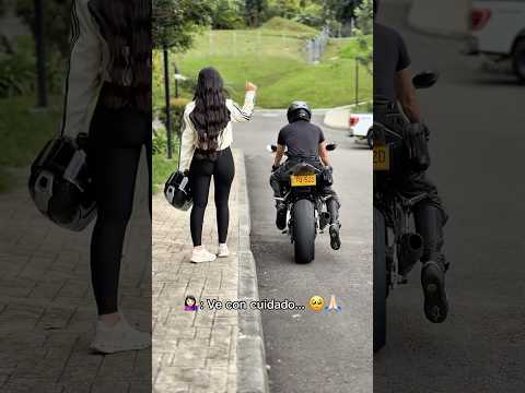 Cuando ella me ve 🐢Cuando ya no me ve  💀 #moteros #bikers #superbikes #s1000rr #motorcycle