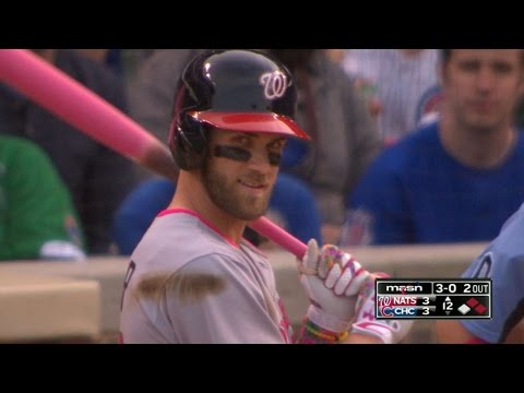 WSH@CHC: Harper on base all seven times vs. Cubs