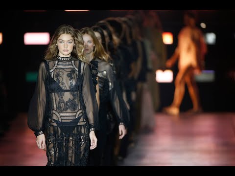 Alberta Ferretti Spring Summer 2019 Fashion Show