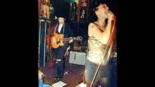 Bikini Kill "Outta Me" Live @ Exit 99, Fargo, ND 09/21/91 (SBD-audio)