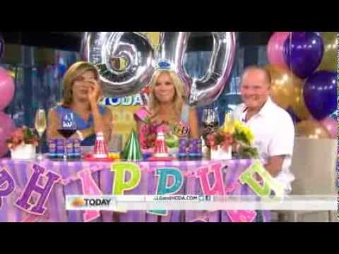 hoda performs special song