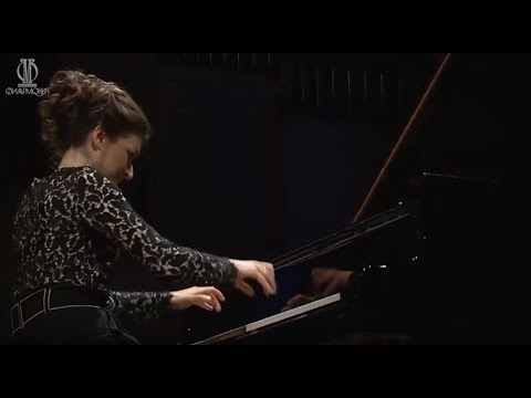 Yulianna Avdeeva - Bach - Echo from Overture in the French Style BWV831 (encore)