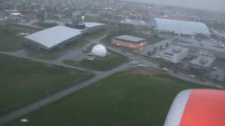 preview picture of video 'Boeing 737 Landing in Rainy Weather in Bodø, Norway'