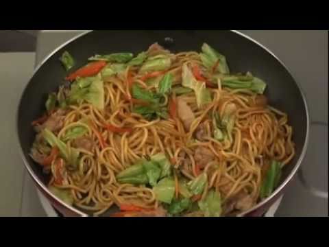 キャベツと豚肉のオイスターソース焼きそば【めん類：レシピ大百科】