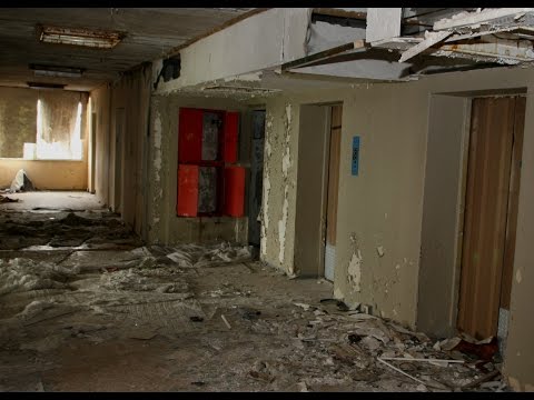 Lost Place: unterirdische Bunkeranlage und Tour durch 8-stöckigem NVA Hotelkomplex