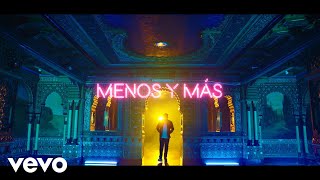 Menos y Más Music Video
