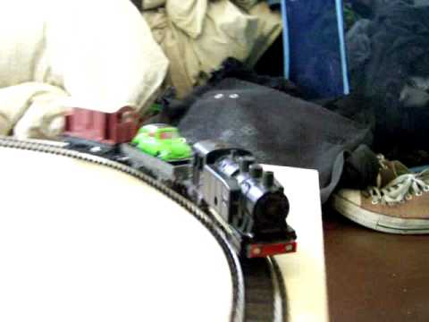 Jouef Playcraft 708 0-4-0 020T clockwork locomotive and cars.