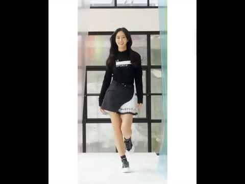 SNSD Yuri for Le Coq Golf