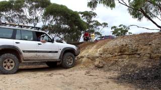 preview picture of video '3.0 Patrol - steep embankment - Morgan Quarry SA Feb 2011 - Full HD 1080p'