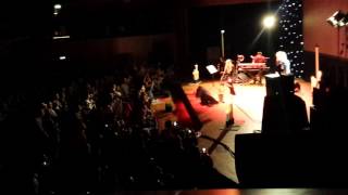 Brian May & Kerry Ellis - One Voice Tour — "We will rock you"