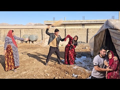 tension between Ayas and Soraya, Amir second wife, in absence of Fatima, who has gone maternity ward